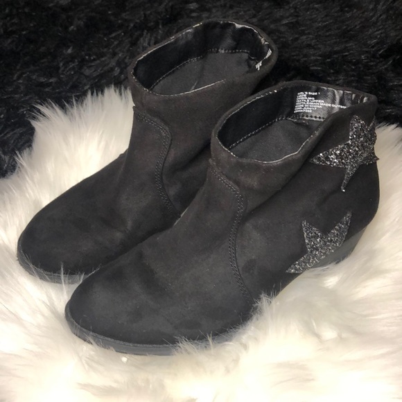 Girls Booties - Picture 3 of 3